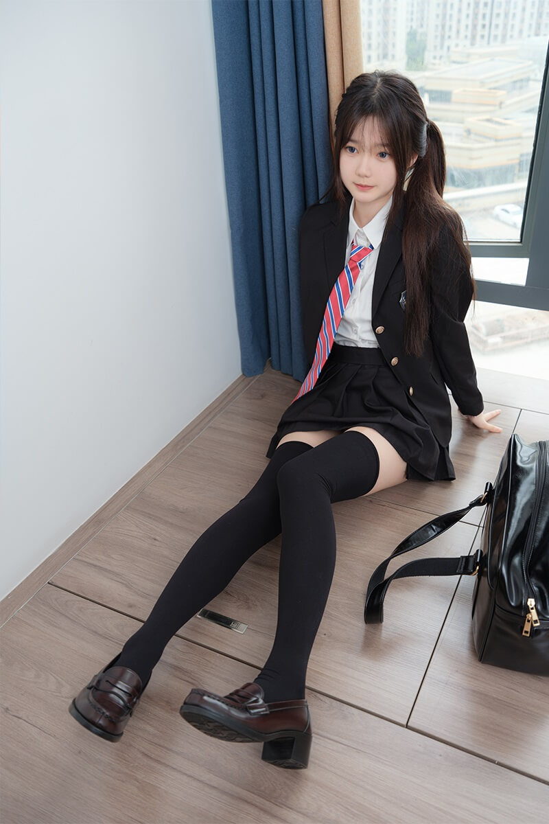 小恩 森罗财团 最新写真及视频资源合集[持续更新]
