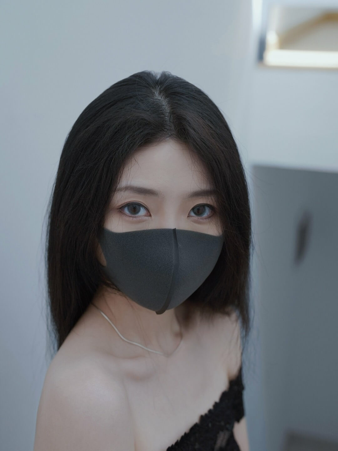 HongKongDoll（玩偶姐姐）人物介绍｜口罩美学与剧情向作品风格解析