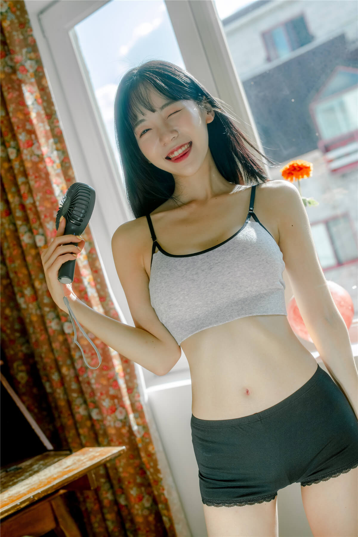 Leeesovely(李素英) 韩国模特 在线观看最新私拍私房照写真合集[持续更新]
