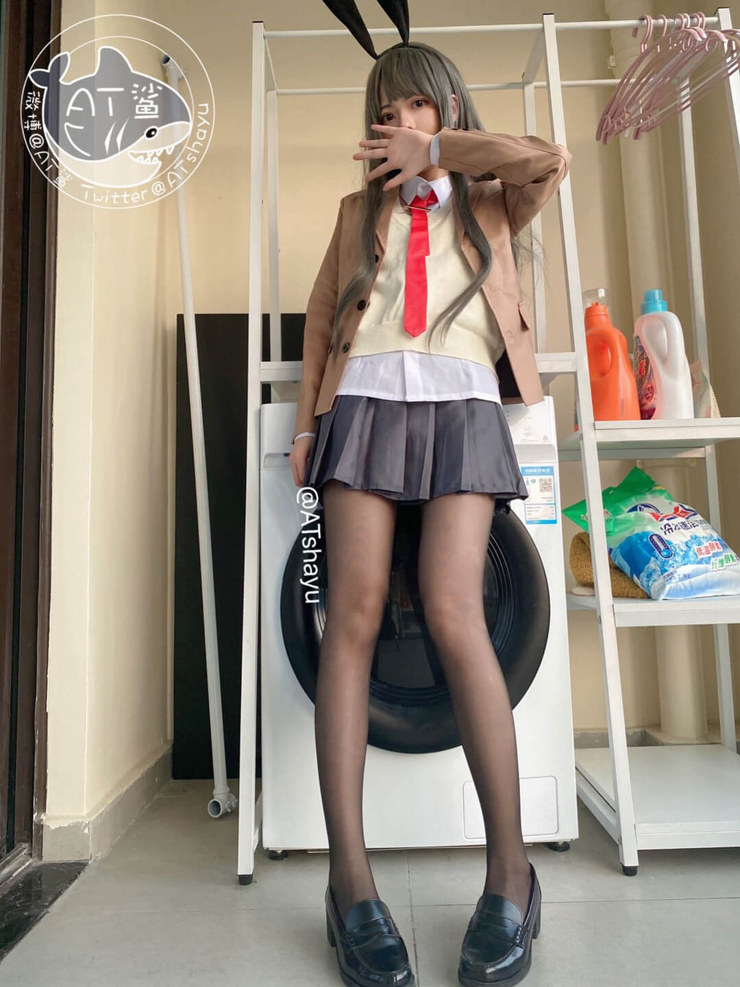 雨波_HaneAme 个人资料与Cos写真全集|国际顶级高完成度御姐系Coser解析